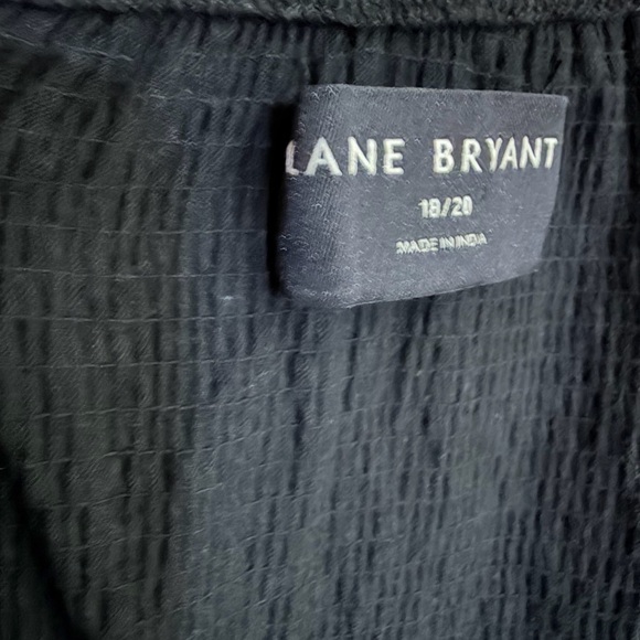 Lane Bryant Black Sleeveless Tank Top 18/20 Decorative Buttons - Picture 2 of 10